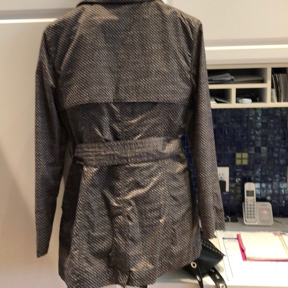 Women’s trench coat - Picture 5 of 8